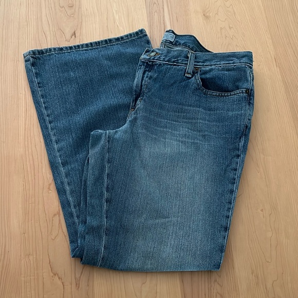 Hipster Fit Jeans - Picture 1 of 5